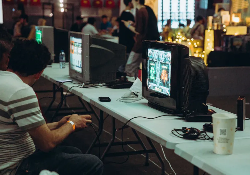 Boom, Peak, Ghost: The Predictable Rise and Fall of Every Live Game Community